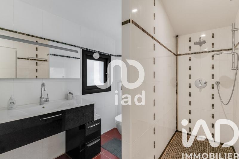 Maison de maîtres - 242 m² - 7 pièces