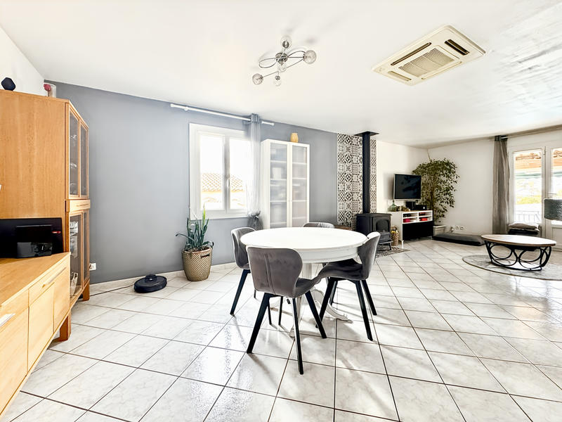 Maison - 90 m² - 4 pièces