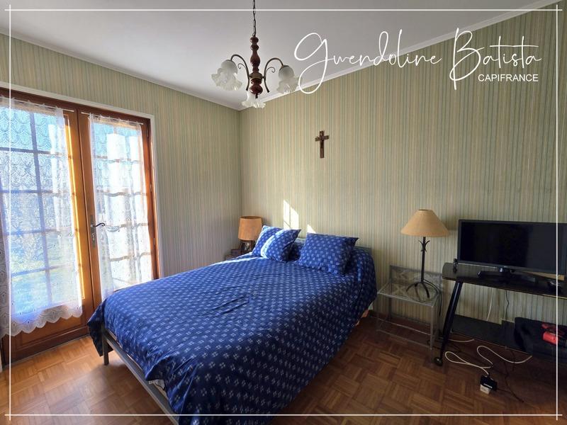 Maison - 121 m² - 6 pièces