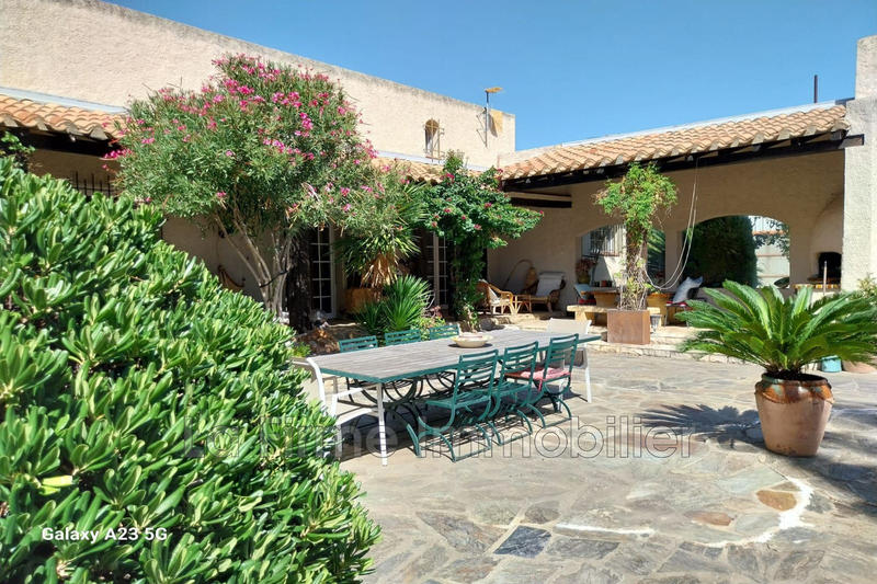 Propriété - 190 m² - 4 pièces