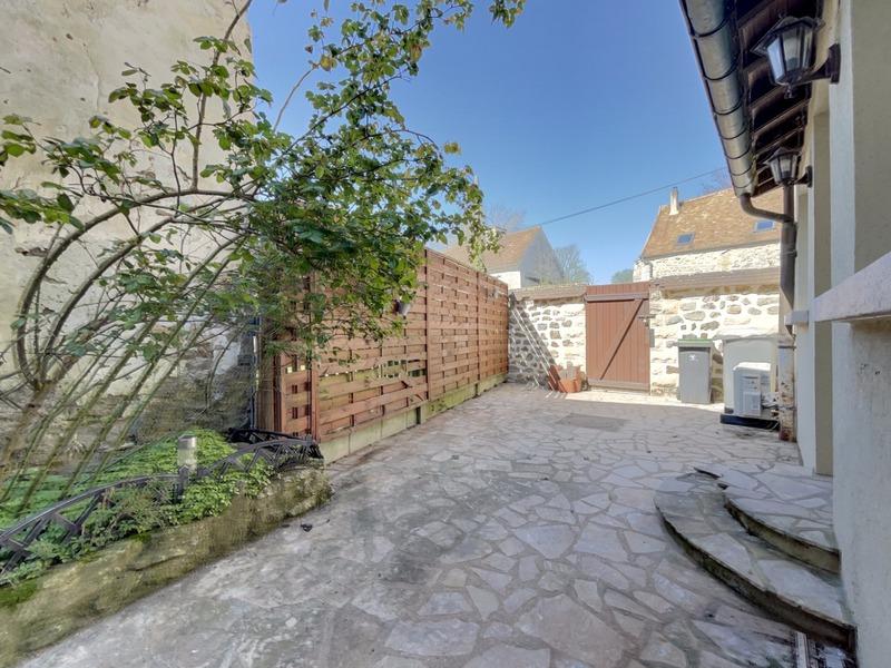 Maison - 150 m² - 8 pièces