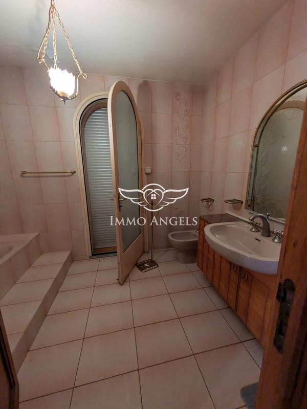 Villa - 266 m² - 7 pièces