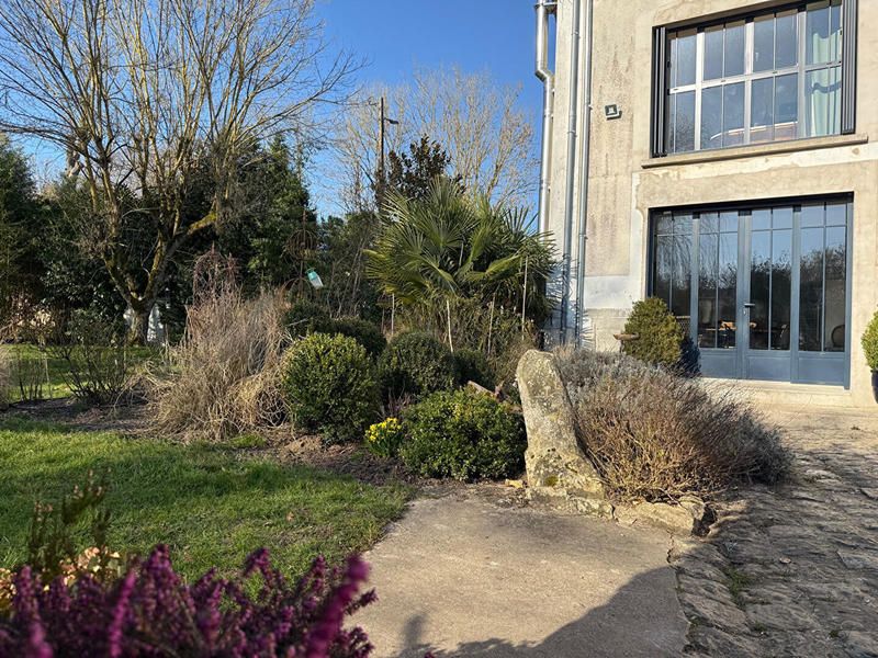 Maison - 250 m² - 8 pièces