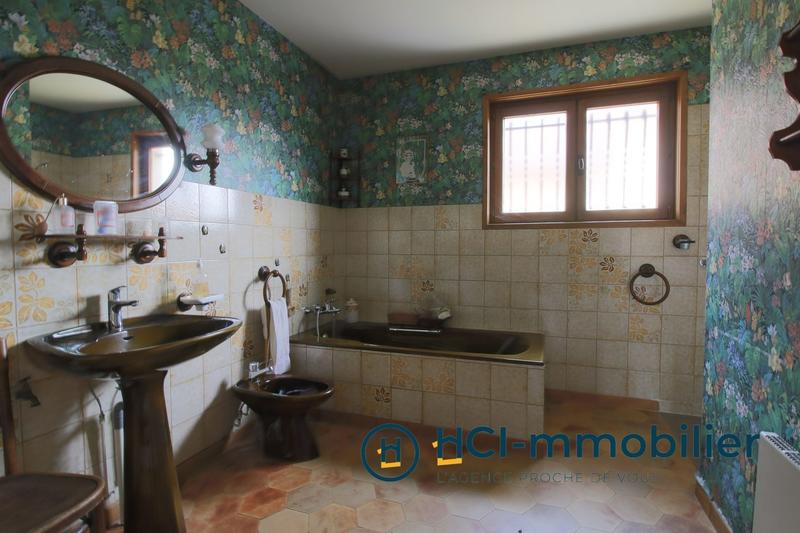 Maison - 193 m² - 9 pièces