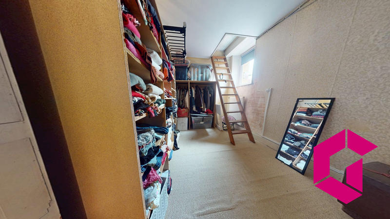 Maison ancienne - 194 m² - 6 pièces