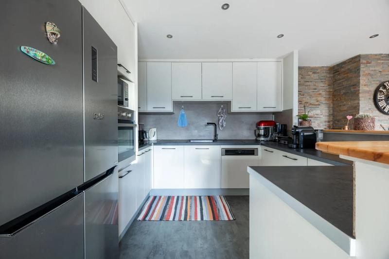 Appartement - 94 m² - 3 pièces