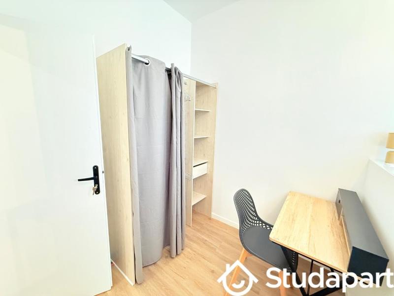 Chambre - 10 m² - 1 pièce