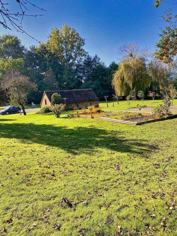 Propriété - 234 m² - 9 pièces