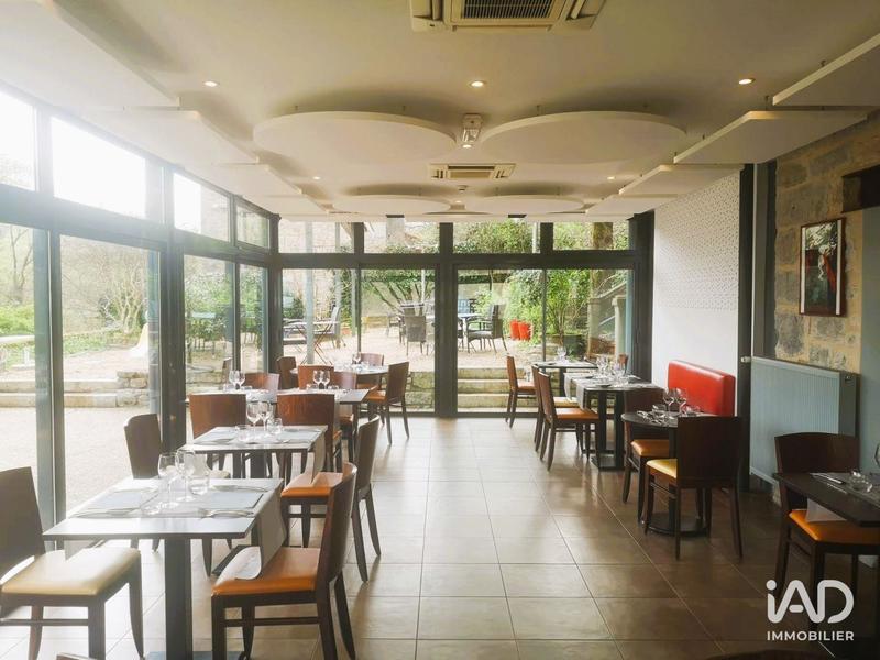 Local commercial - 212 m²