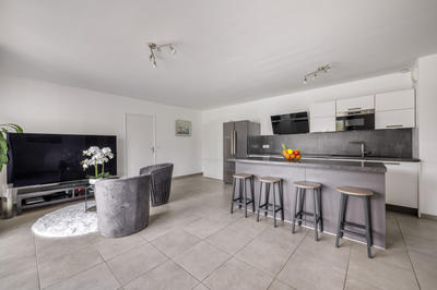 Appartement - 79 m² - 4 pièces