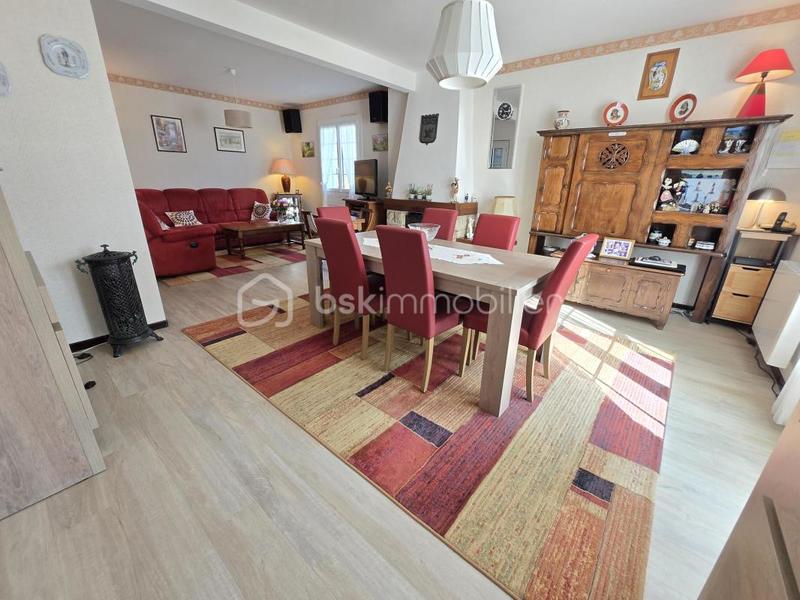 Maison - 135 m² - 6 pièces