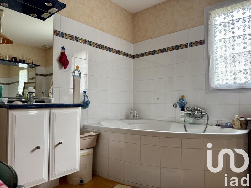 Maison - 210 m² - 7 pièces