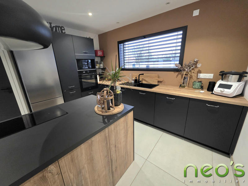 Maison - 130 m² - 6 pièces