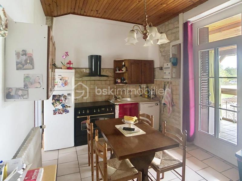 Maison en pierre - 130 m² - 6 pièces