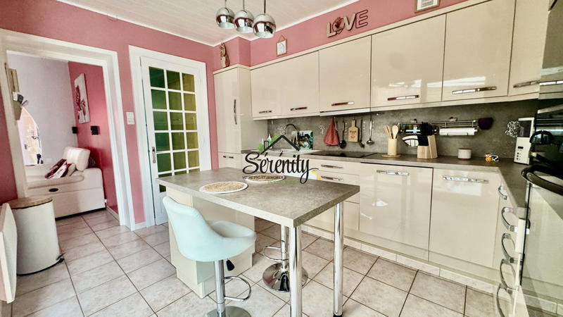 Maison - 95 m² - 6 pièces