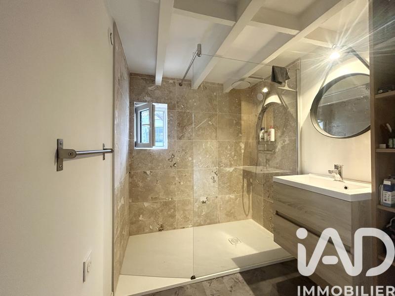 Maison - 210 m² - 6 pièces