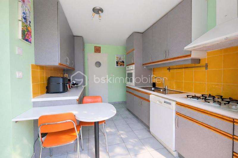 Maison - 121 m² - 6 pièces