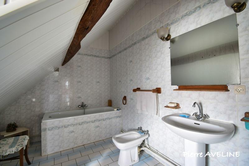 Maison - 122 m² - 6 pièces