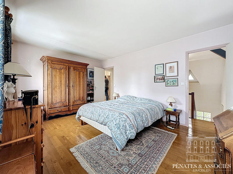 Maison - 140 m² - 5 pièces