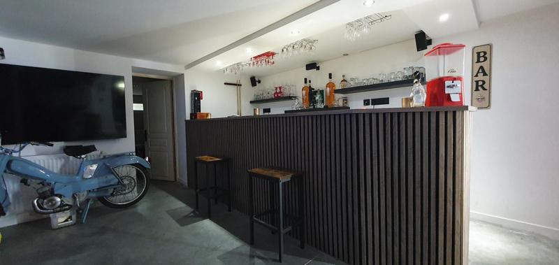 Maison - 205 m² - 4 pièces