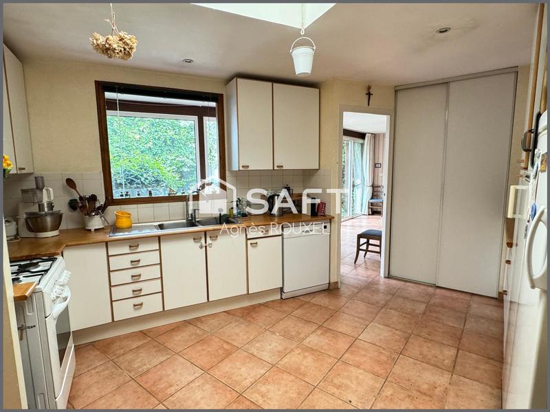 Hôtel particulier - 255 m² - 10 pièces