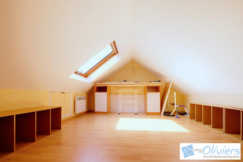 Maison - 171 m² - 7 pièces