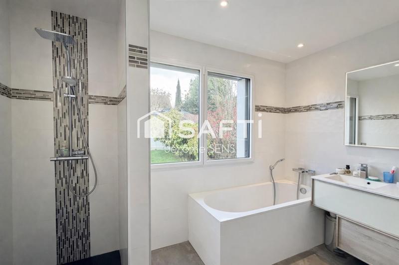 Maison - 178 m² - 6 pièces