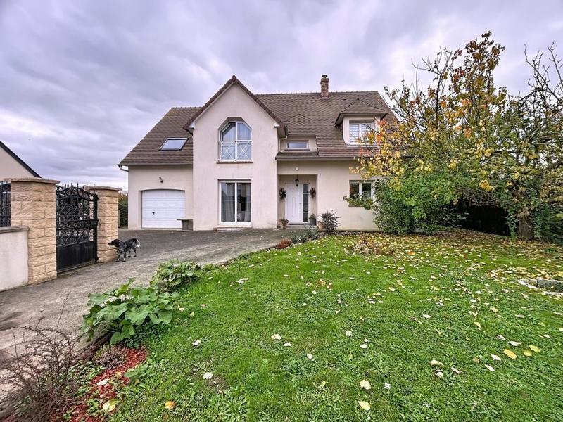 Maison - 162 m² - 7 pièces