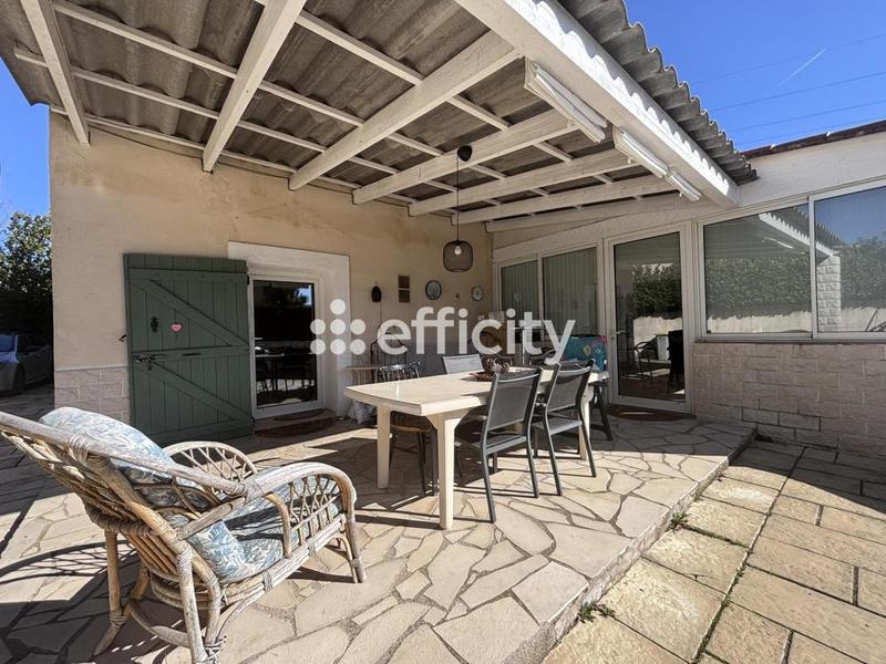 Maison - 203 m² - 7 pièces