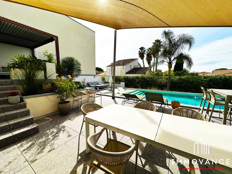 Maison contemporaine - 275 m² - 6 pièces