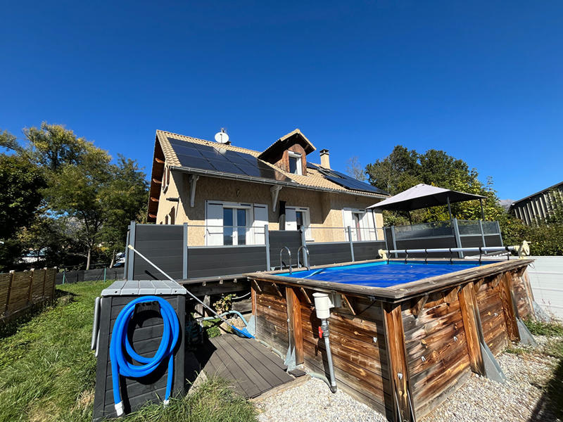 Maison - 101 m² - 5 pièces