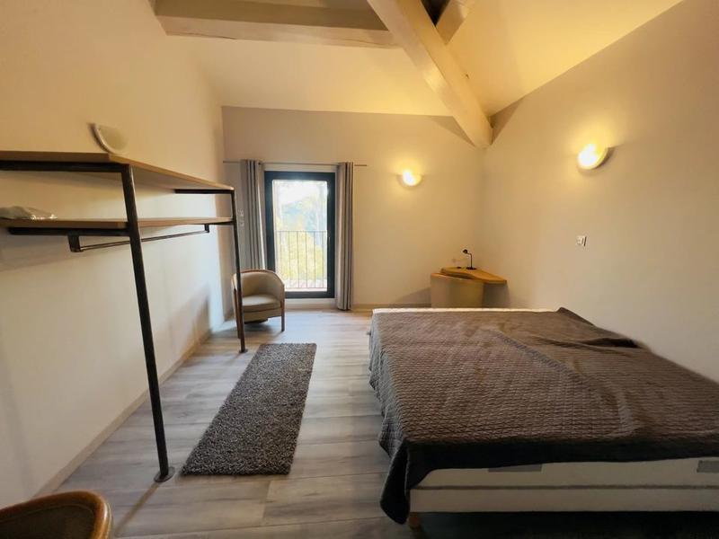 Maison - 281 m² - 12 pièces