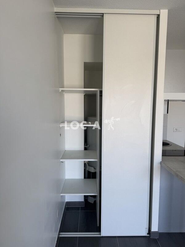 Studio - 25 m² - 1 pièce