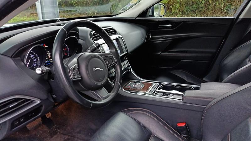 Jaguar Xe 2.0 180 Bva 8 Prestige - Automatique