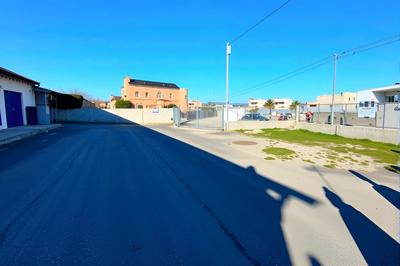 Local d'activités - 250 m²