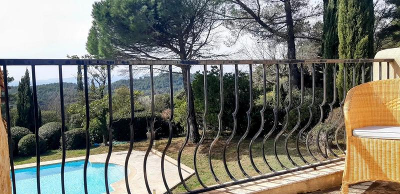 Villa - 180 m² - 6 pièces