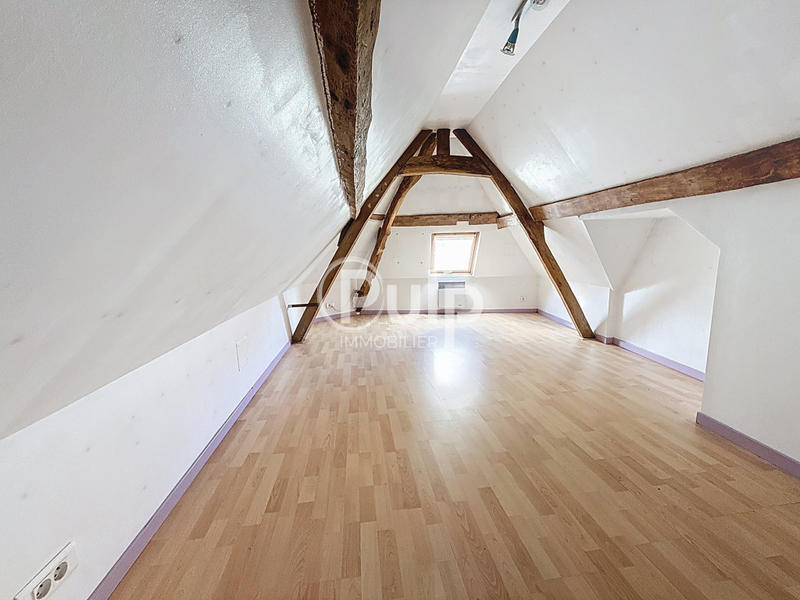 Maison - 113 m² - 8 pièces