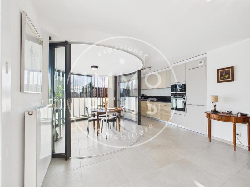 Appartement - 92 m² - 4 pièces