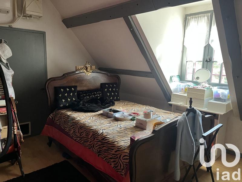 Maison - 180 m² - 8 pièces