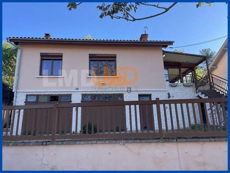 Maison - 90 m² - 3 pièces