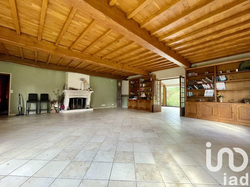 Maison - 630 m² - 12 pièces