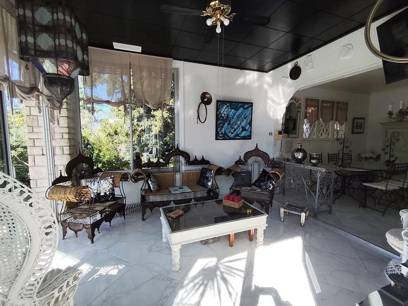 Villa - 250 m² - 8 pièces