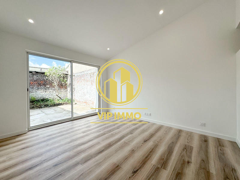 Maison - 80 m² - 4 pièces