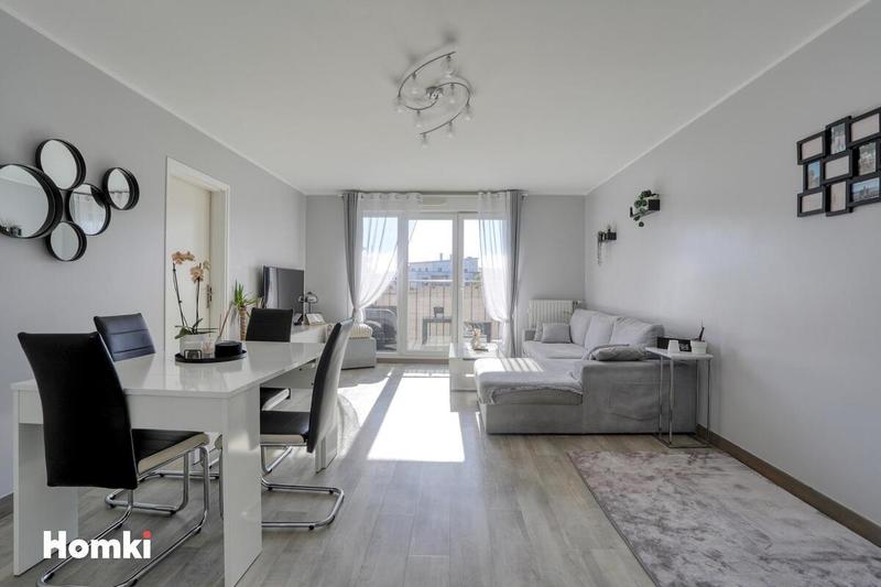 Appartement - 77 m² - 4 pièces