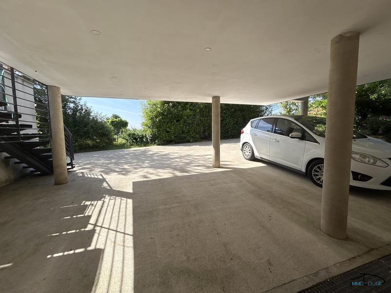 Maison traditionnelle - 172 m² - 6 pièces