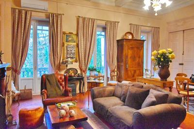 Appartement - 270 m² - 6 pièces