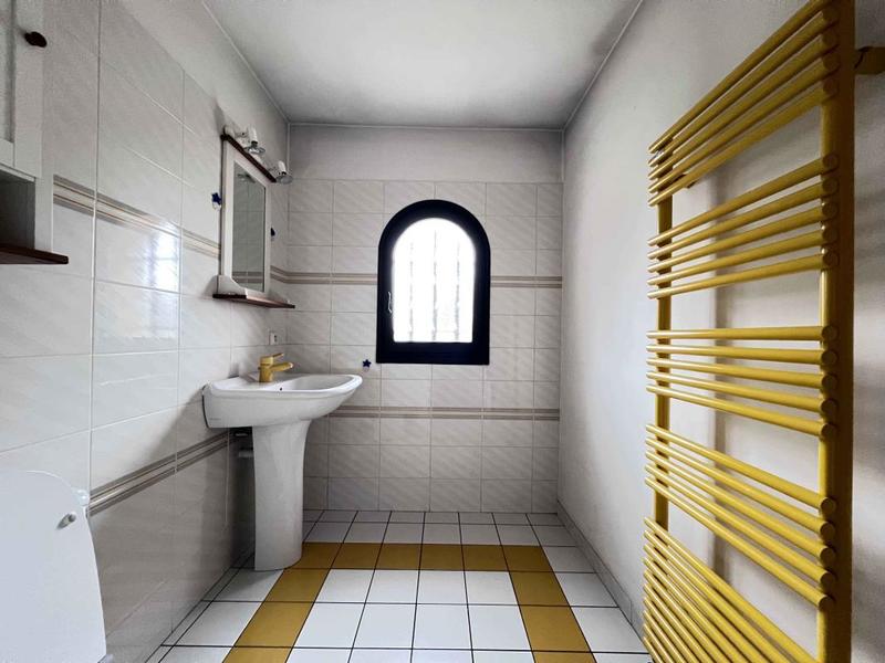 Maison - 180 m² - 5 pièces