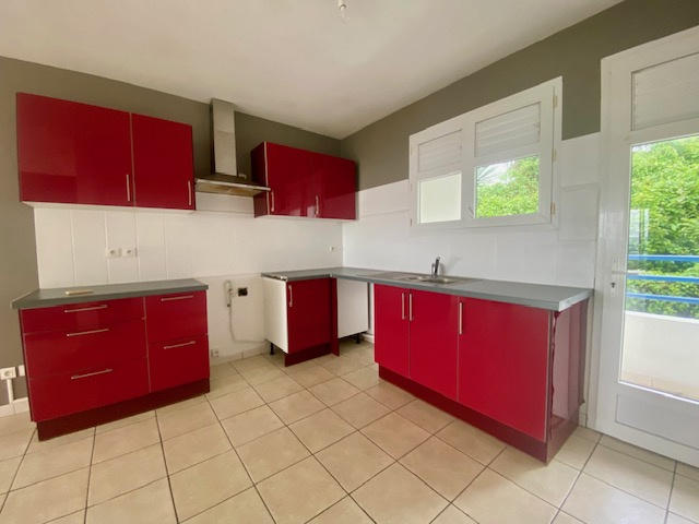 Appartement - 80 m² - 4 pièces