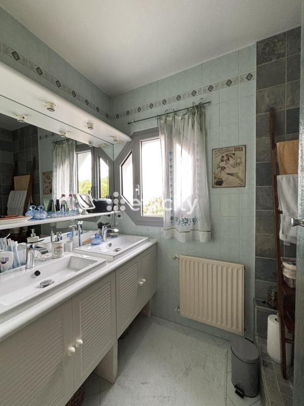 Maison - 130 m² - 7 pièces