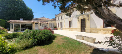 Propriété - 232 m² - 13 pièces